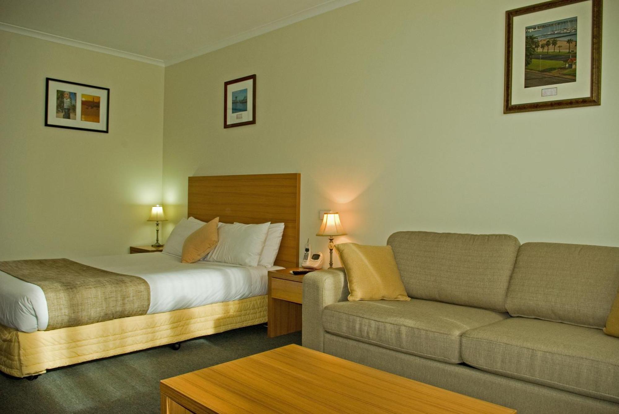 Admiralty Inn Джелонг Номер фото